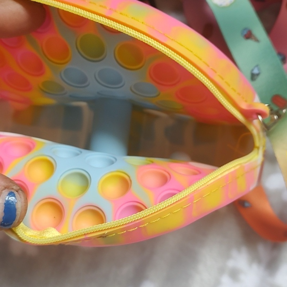 🌈 Pop-It Crossbody Bag -For Girls - Picture 7 of 8